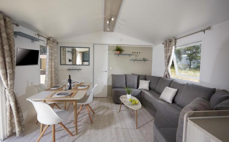 Grand Mobil Confort Es 93 * Frejus